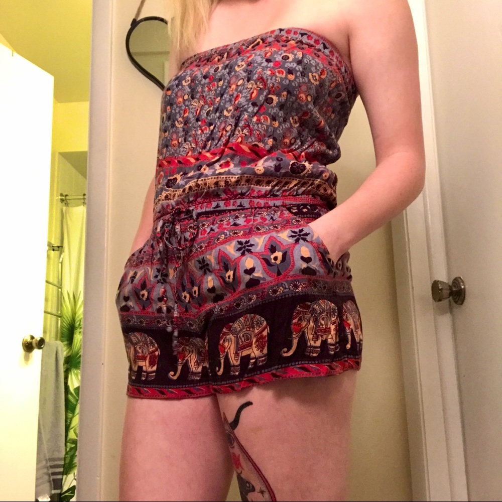 Forever 21 Contemporary Sleeveless Elephant/Floral Patterned Romper - Size M